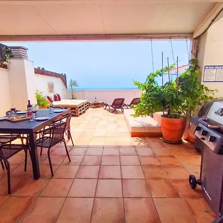 Apartment Penthouse With Jacuzzi And Spectacular Sea Views