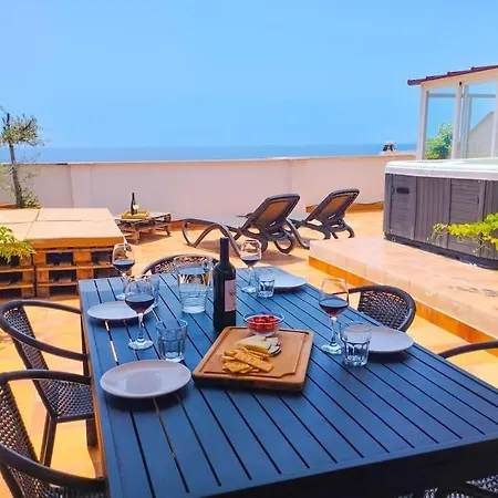 Apartment Penthouse With Jacuzzi And Spectacular Sea Views *