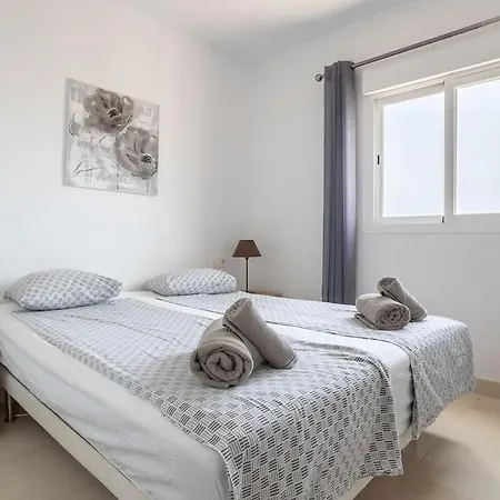 Penthouse With Jacuzzi And Spectacular Sea Views Nerja