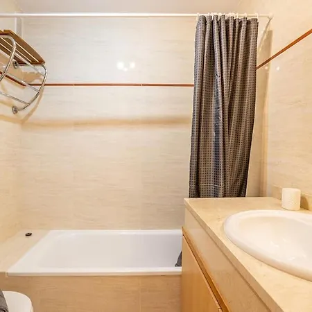 Penthouse With Jacuzzi And Spectacular Sea Views Daire